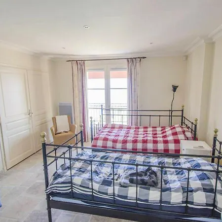 In Antheor With Private Swimming Pool Villa Saint-Raphaël