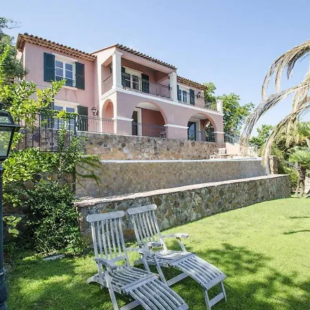 In Antheor With Private Swimming Pool Villa Saint-Raphael (Var)